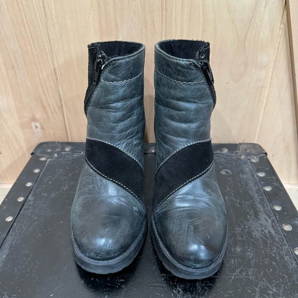 Dromedaries Leather Booties Size 6 36 Black Gray Leather Suede Short Boots Shoes - Picture 2 of 15